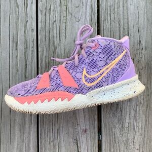 Nike Kyrie 7 Daughters Purple Pink Flowers NBA Basketball Shoes Sneakers